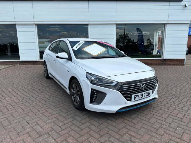 Hyundai Ioniq 1.6 h-GDi Premium SE DCT Euro 6 (s/s) 5dr Hatchback Hybrid White