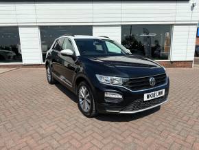 VOLKSWAGEN T-ROC 2018 (18) at Livingstone Motor Group Hull