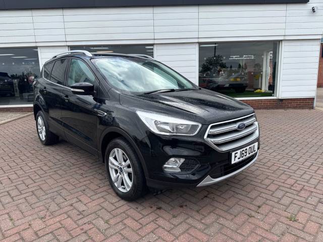 Ford Kuga 1.5T EcoBoost Zetec Auto Euro 6 (s/s) 5dr SUV Petrol Black