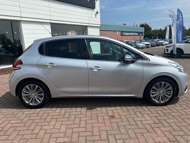 2017 Peugeot 208 1.2 PureTech Allure Euro 6 5dr