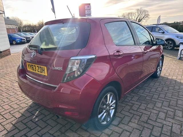 2014 Toyota Yaris 1.33 Dual VVT-i Icon Plus Euro 5 5dr