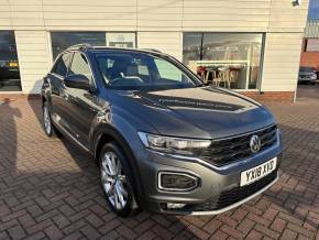VOLKSWAGEN T-ROC 2018 (18) at Livingstone Motor Group Hull