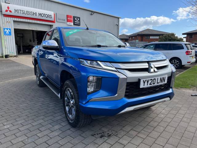 Mitsubishi L200 2.3 Double Cab DI-D 150 Barbarian 4WD Pick Up Diesel BLUE