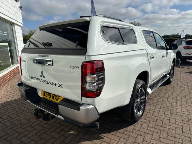 2019 Mitsubishi L200 2.3 Double Cab DI-D 150 Barbarian X 4WD Auto
