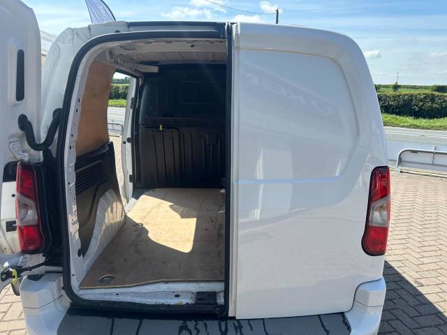 2023 Citroen Berlingo 1.5 BlueHDi 650Kg Driver Edition 100ps 6 Speed S/S