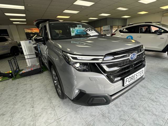 Subaru Forester 2.0 i e-Boxer Touring Lineartronic 4WD Euro 6 (s/s) 5dr SUV Hybrid