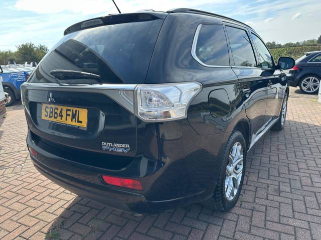 2014 Mitsubishi Outlander 2.0h 12kWh GX4h SUV 5dr Petrol Plug-in Hybrid CVT 4WD Euro 5 (s/s) (200 ps)