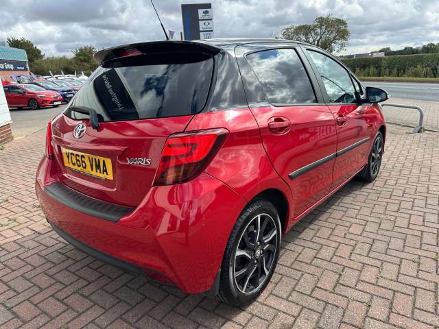 2016 Toyota Yaris 1.33 Dual VVT-i Design Euro 6 5dr