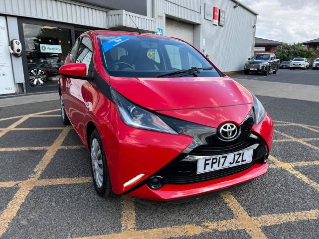 Toyota Aygo 1.0 VVT-i x-play Euro 6 5dr Hatchback Petrol