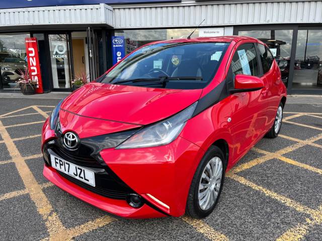 2017 Toyota Aygo 1.0 VVT-i x-play Euro 6 5dr