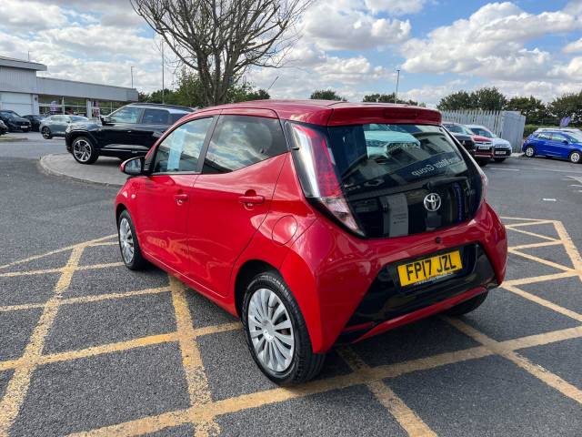 2017 Toyota Aygo 1.0 VVT-i x-play Euro 6 5dr